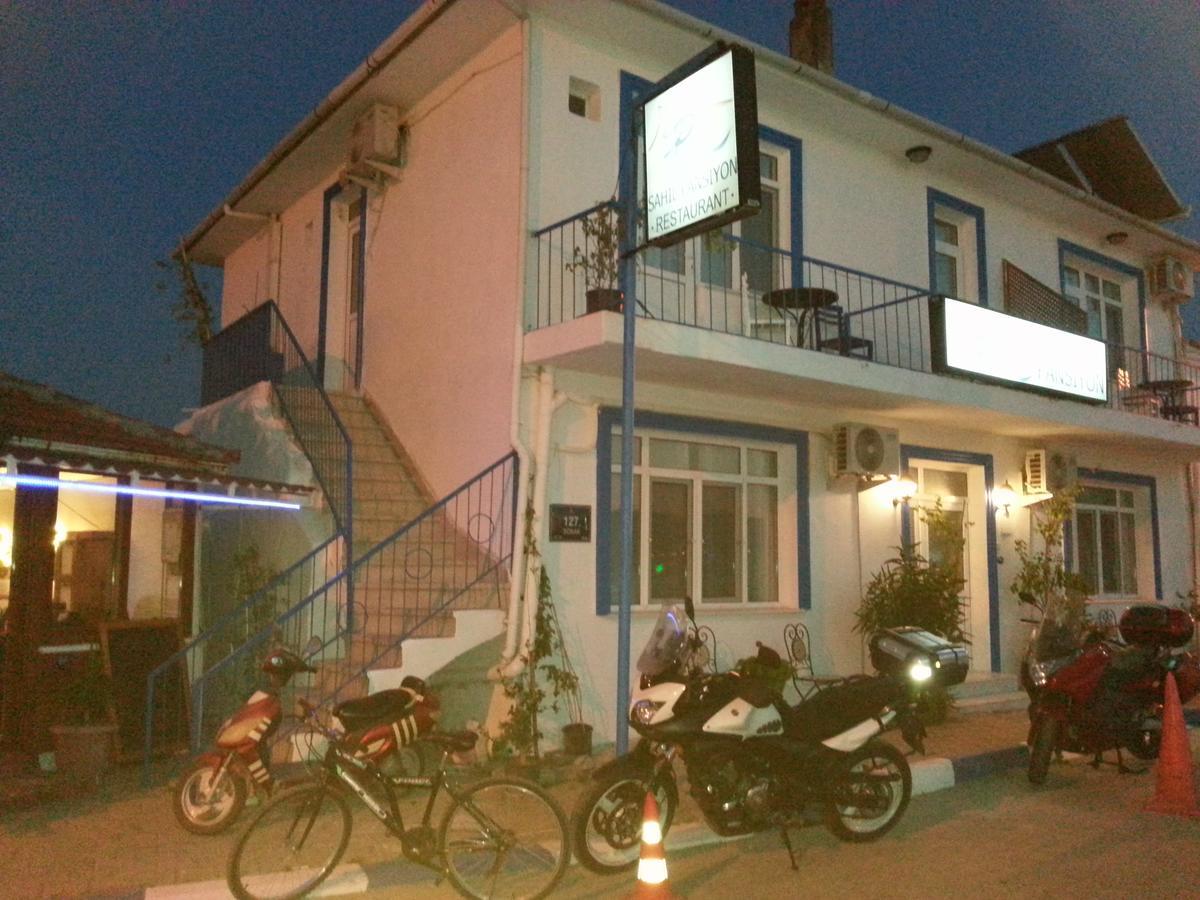 Sahil Pansiyon & Restaurant เซเฟริฮิซาร์ ภายนอก รูปภาพ